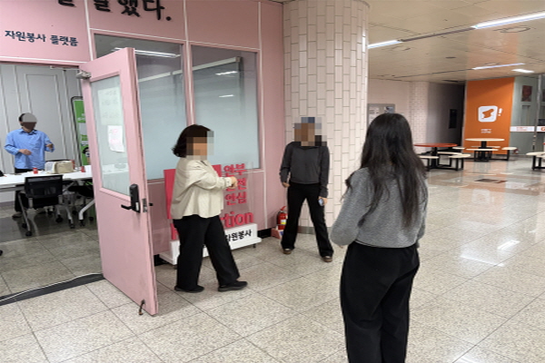 16649-6a0feaa3ba1b7-4c3fe125760f6f4b696ecbde27594693f53c0f34.jpg